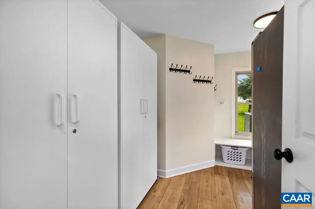 954 Beech Grove Road Roseland VA 22967