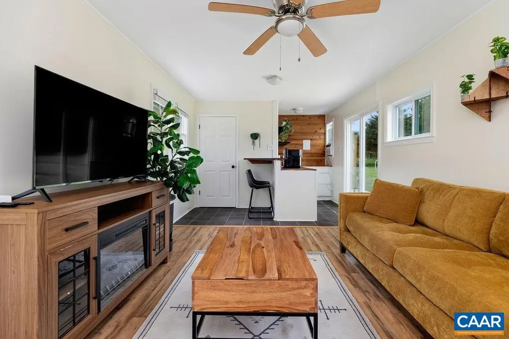 954 Beech Grove Road Roseland VA 22967