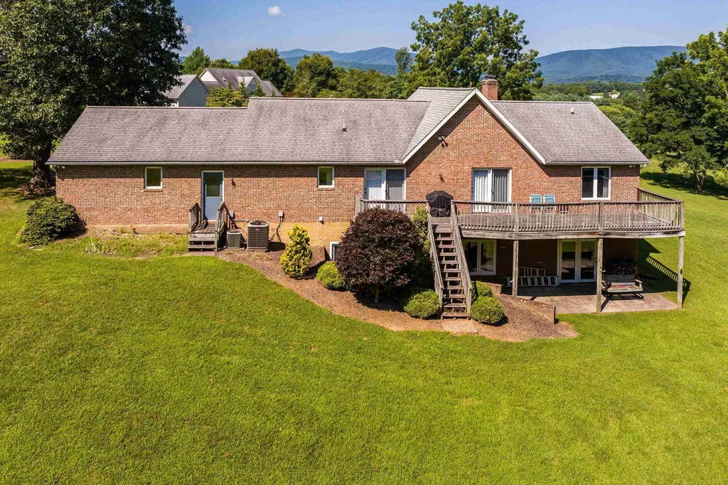 116 Taliaferro Drive Churchville VA 24421