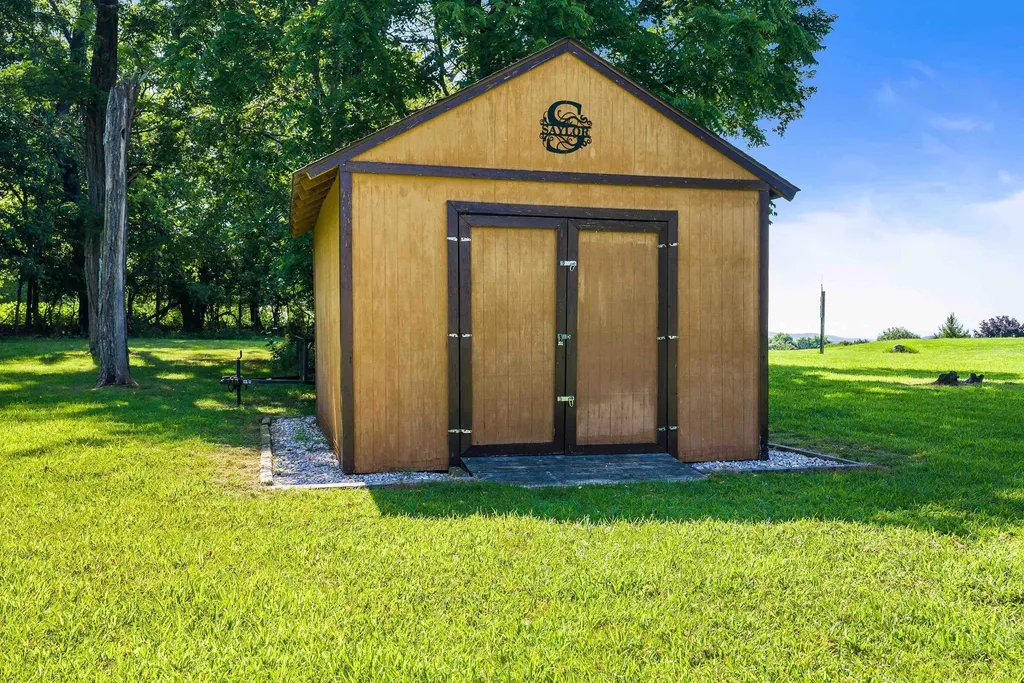 116 Taliaferro Drive Churchville VA 24421