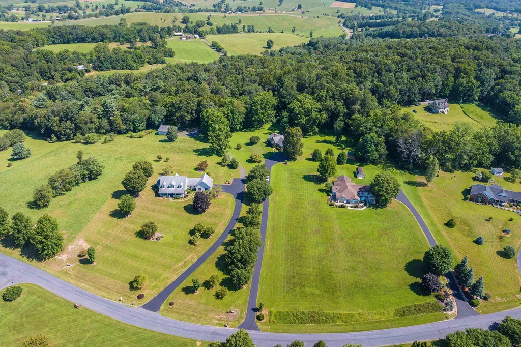 116 Taliaferro Drive Churchville VA 24421