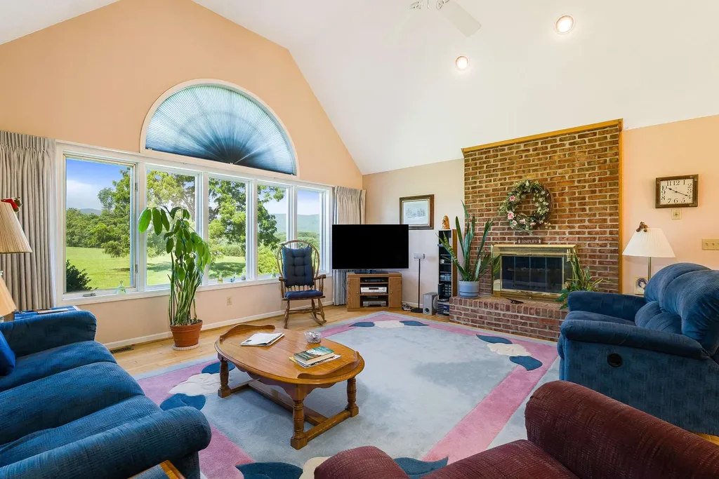 116 Taliaferro Drive Churchville VA 24421