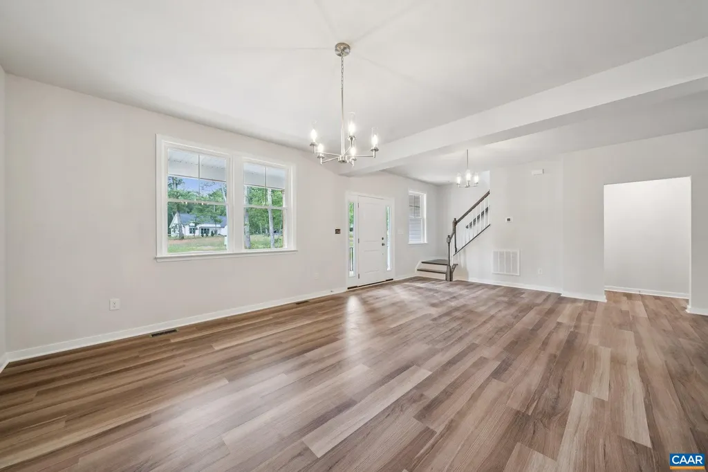 465 Glenmore Lane Keswick VA 22947