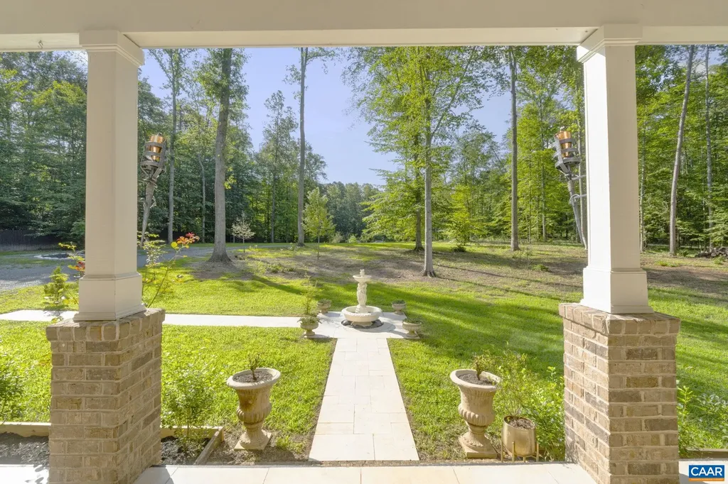 242 Bowlers Mill Lane Gordonsville VA 22942