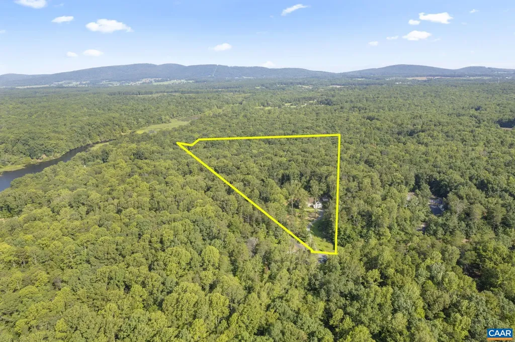 242 Bowlers Mill Lane Gordonsville VA 22942