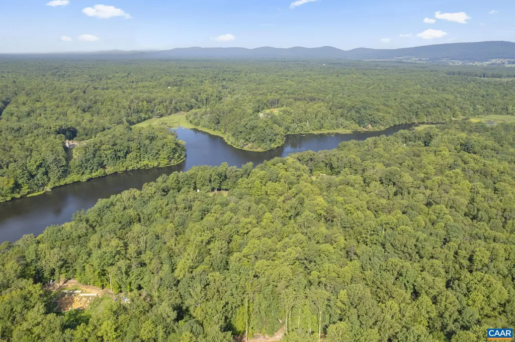 242 Bowlers Mill Lane Gordonsville VA 22942