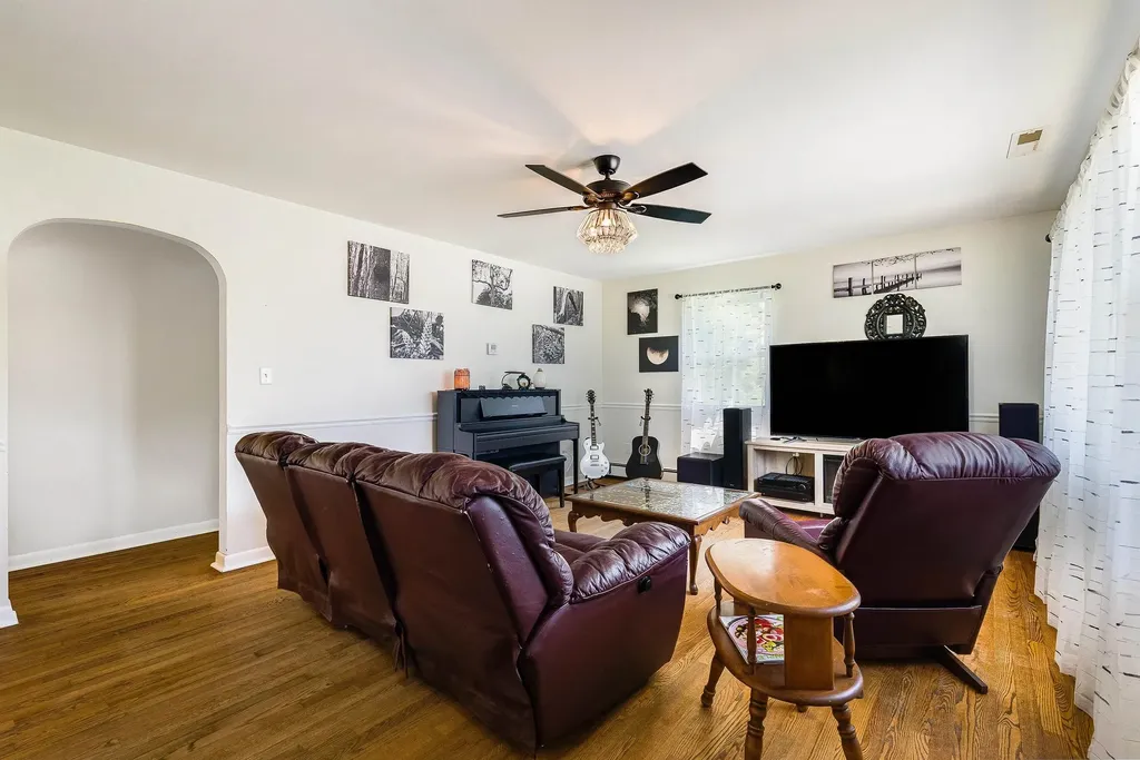 2260 Pine Avenue Buena Vista VA 24416