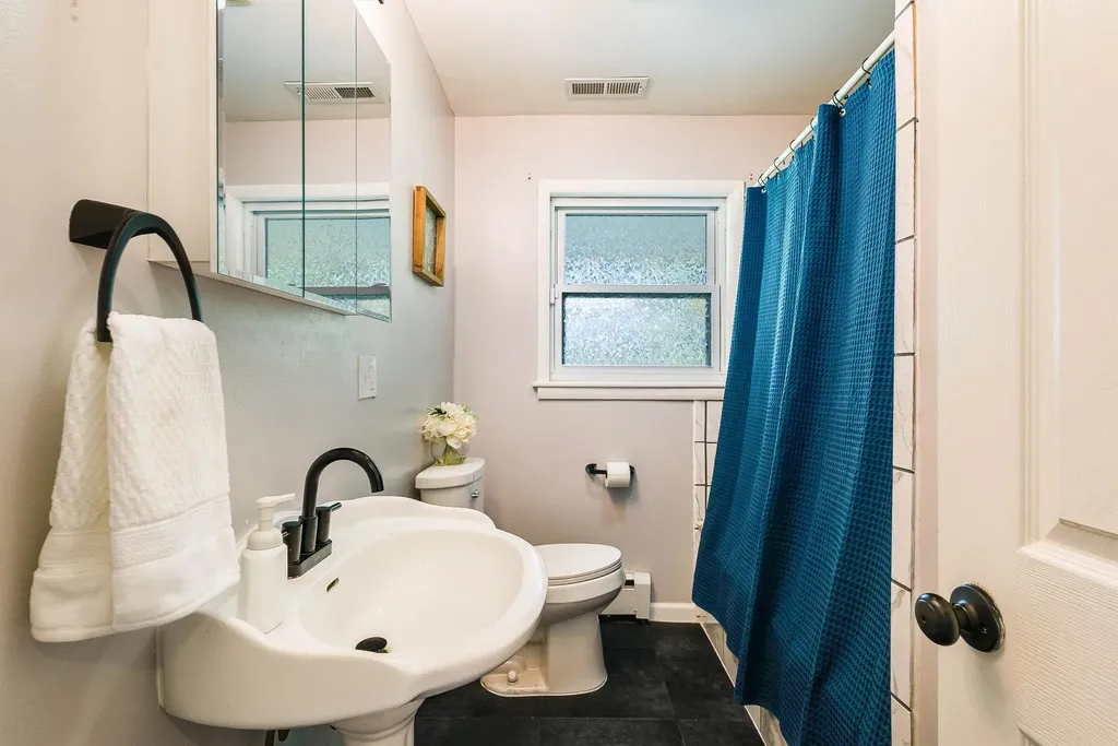 2260 Pine Avenue Buena Vista VA 24416