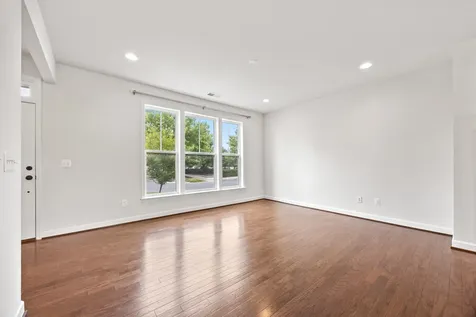 3241 Battery Park Place Rockingham VA 22801