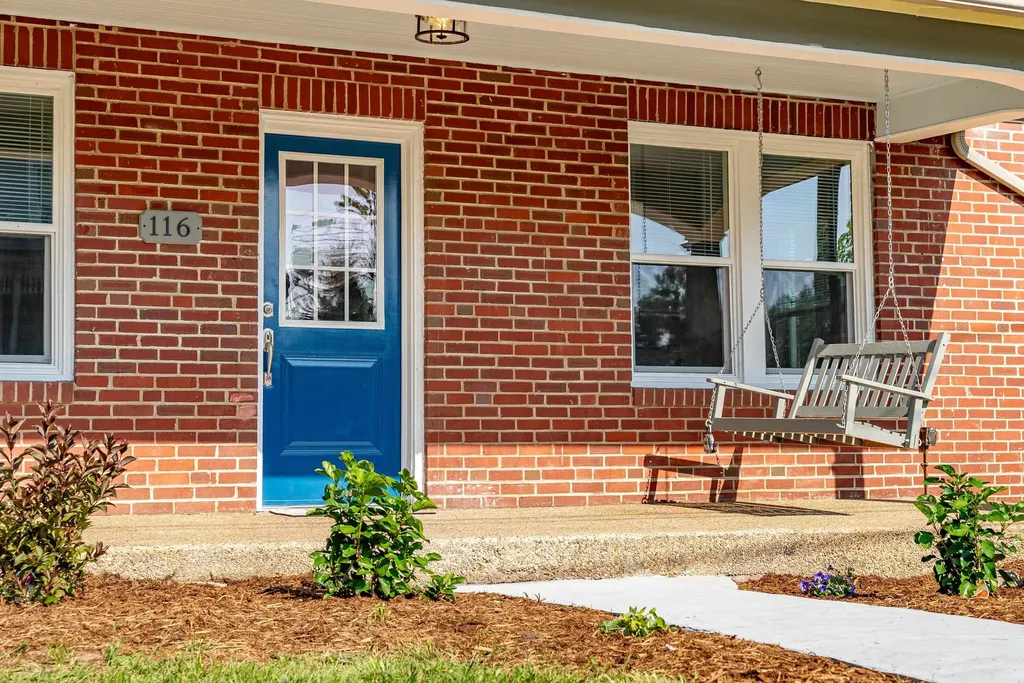 116 Linville Avenue Broadway VA 22815