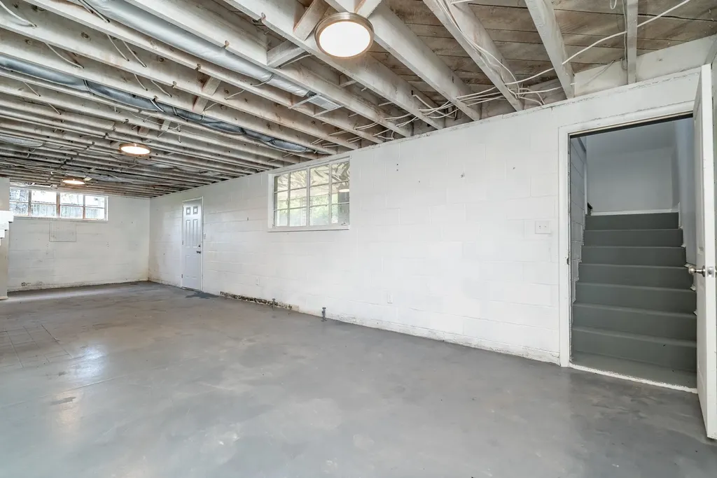 116 Linville Avenue Broadway VA 22815