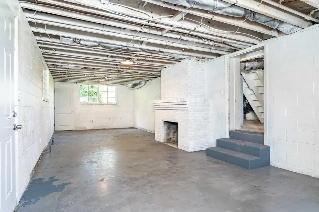 116 Linville Avenue Broadway VA 22815