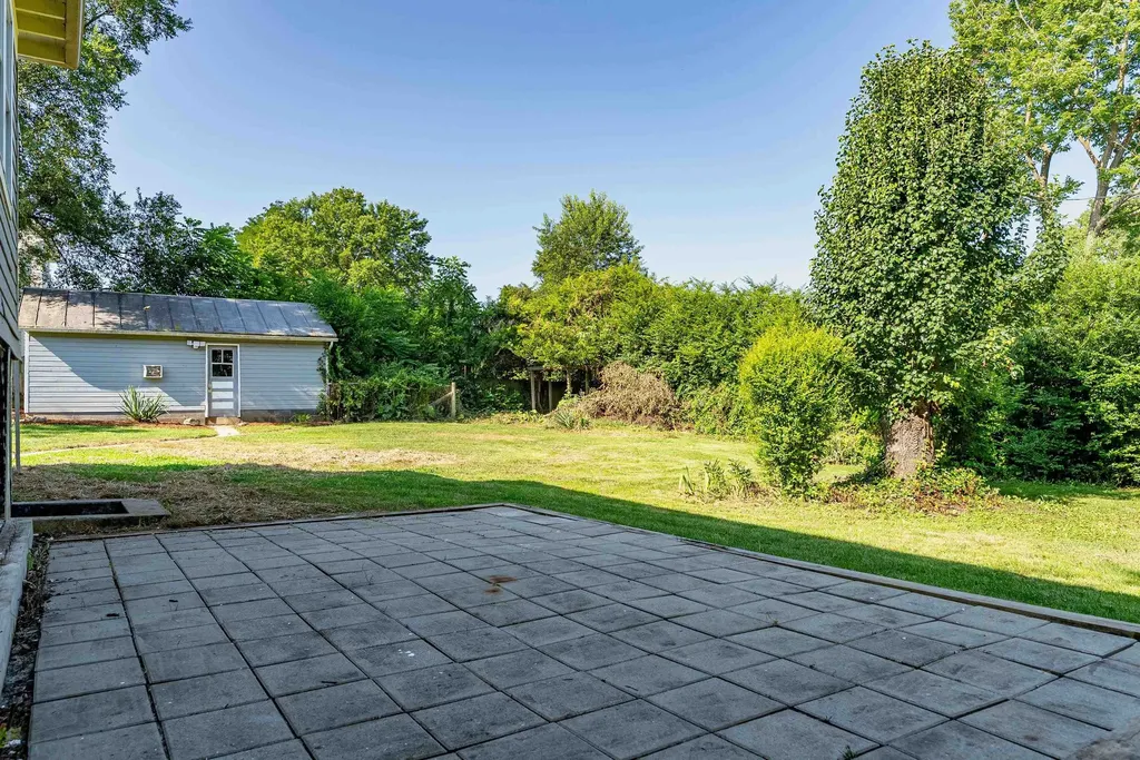 116 Linville Avenue Broadway VA 22815