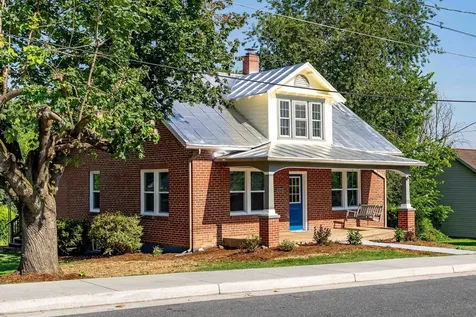 116 Linville Avenue Broadway VA 22815