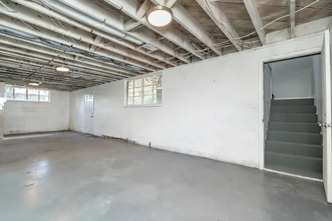 116 Linville Avenue Broadway VA 22815