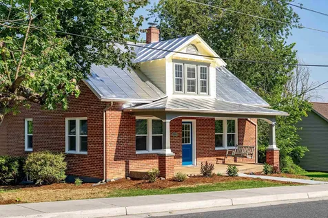 116 Linville Avenue Broadway VA 22815