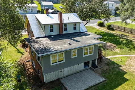 116 Linville Avenue Broadway VA 22815