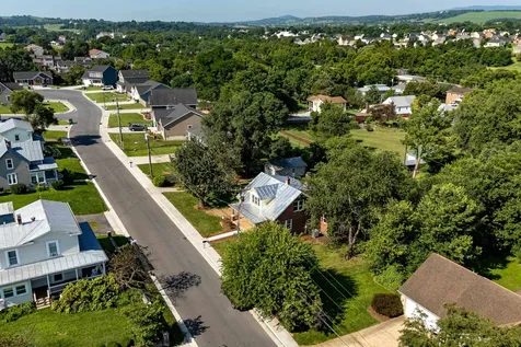 116 Linville Avenue Broadway VA 22815