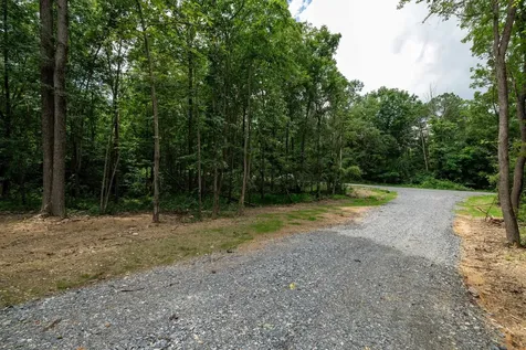14 Mont View Lane Luray VA 22835