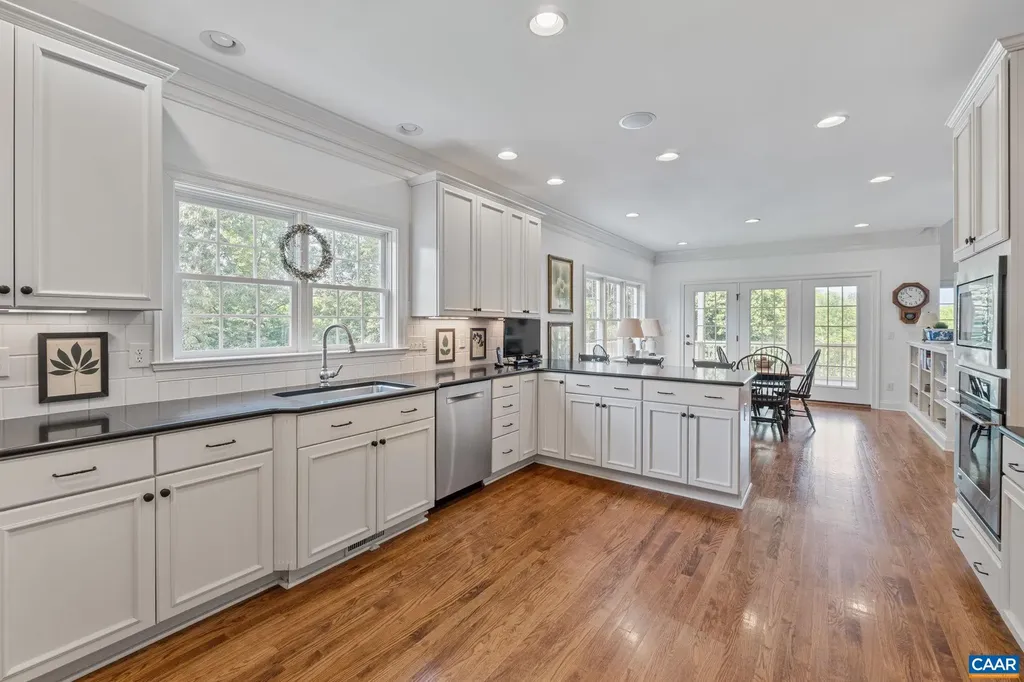 810 Carlyle Place Charlottesville VA 22903