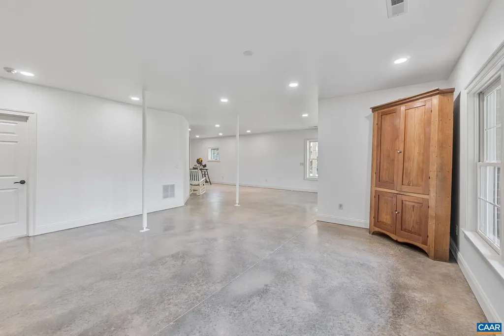 810 Carlyle Place Charlottesville VA 22903