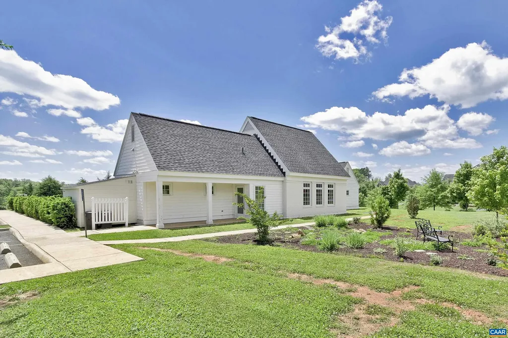 810 Carlyle Place Charlottesville VA 22903