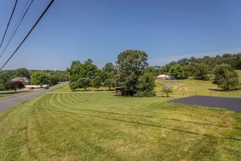3361 Shen Lake Drive Rockingham VA 22801