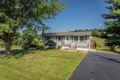 3361 Shen Lake Drive Rockingham VA 22801