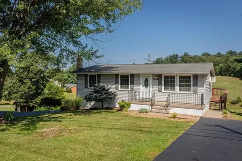 3361 Shen Lake Drive Rockingham VA 22801