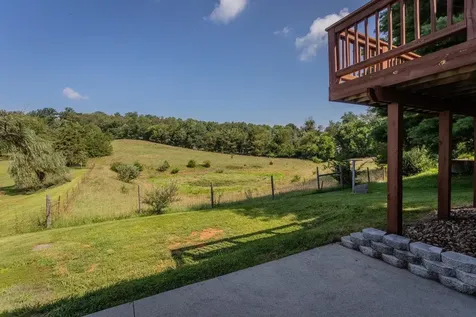 3361 Shen Lake Drive Rockingham VA 22801