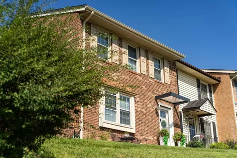 108 Essex Drive Staunton VA 24401