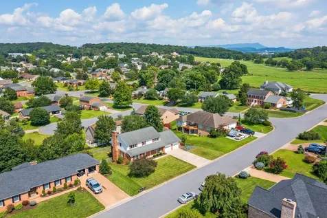 3346 White Oak Drive Rockingham VA 22801