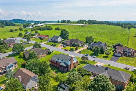 3346 White Oak Drive Rockingham VA 22801
