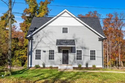 309 Ivanhoe Avenue Waynesboro VA 22980