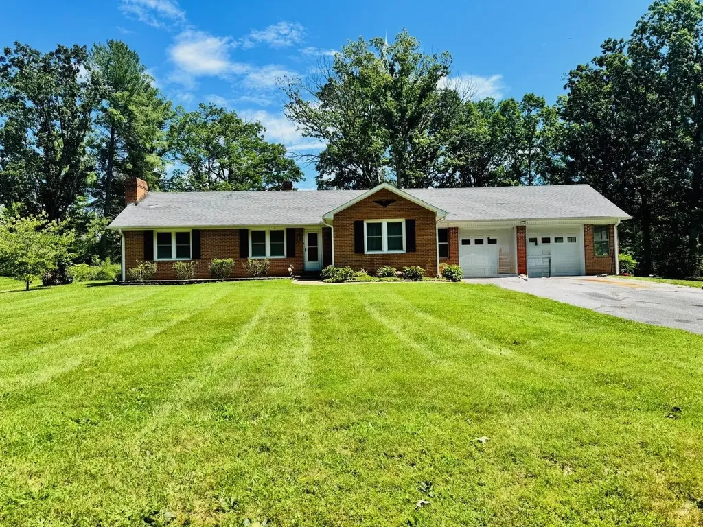 58 Old Hermitage Road Waynesboro VA 22980
