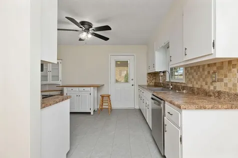 197 Tinkling Spring Road Fishersville VA 22939