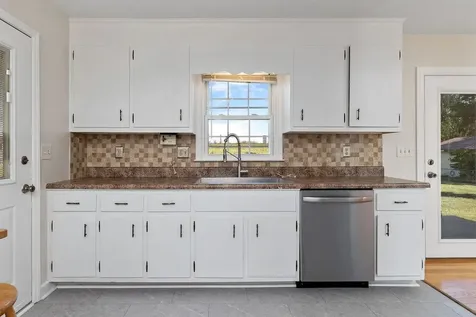 197 Tinkling Spring Road Fishersville VA 22939