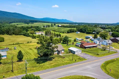 9133 Mcgaheysville Road Mcgaheysville VA 22840