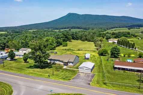 9133 Mcgaheysville Road Mcgaheysville VA 22840