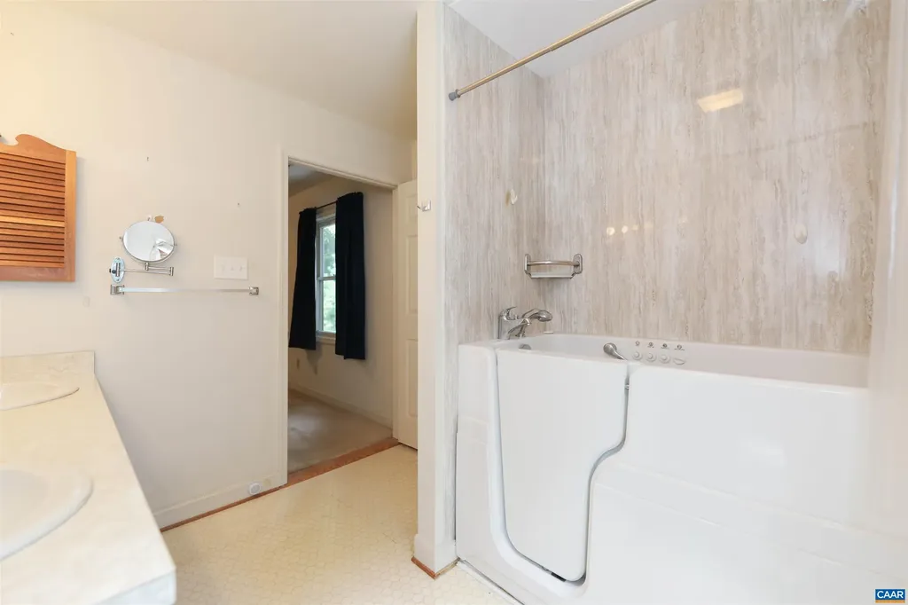 1220 Red Pine Court Crozet VA 22932