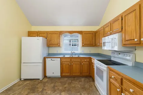24 Ashleigh Drive Waynesboro VA 22980