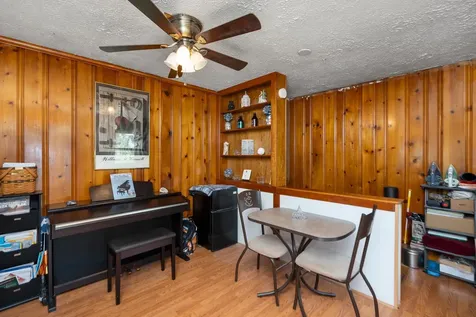 407 8th Street Grottoes VA 24441
