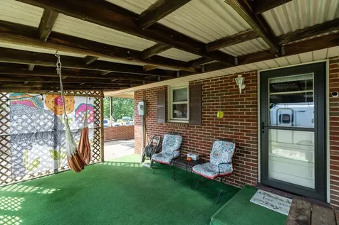407 8th Street Grottoes VA 24441