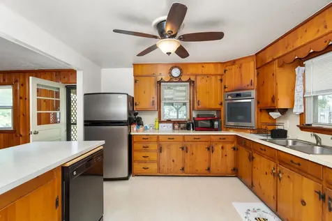 407 8th Street Grottoes VA 24441