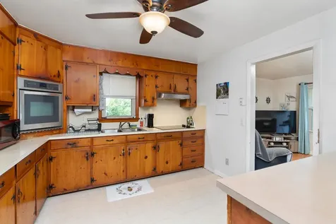 407 8th Street Grottoes VA 24441