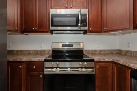 103 13th Street Grottoes VA 24441