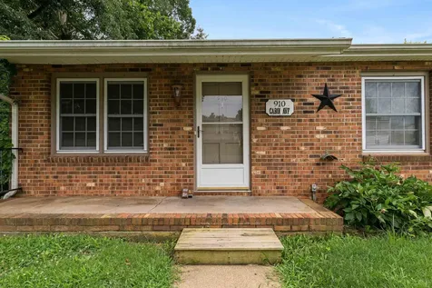 910 Carol Avenue Shenandoah VA 22849