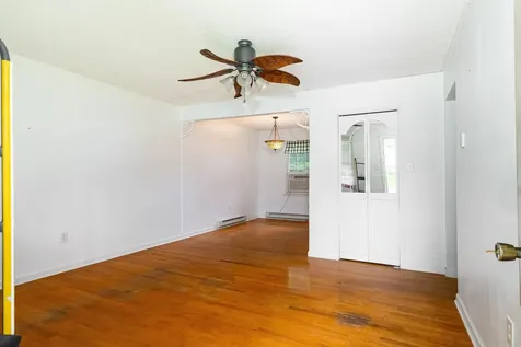 910 Carol Avenue Shenandoah VA 22849