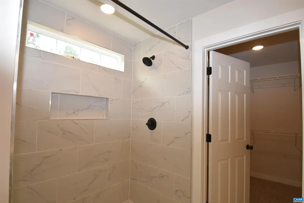 292 Bannister Town Road Louisa VA 23093