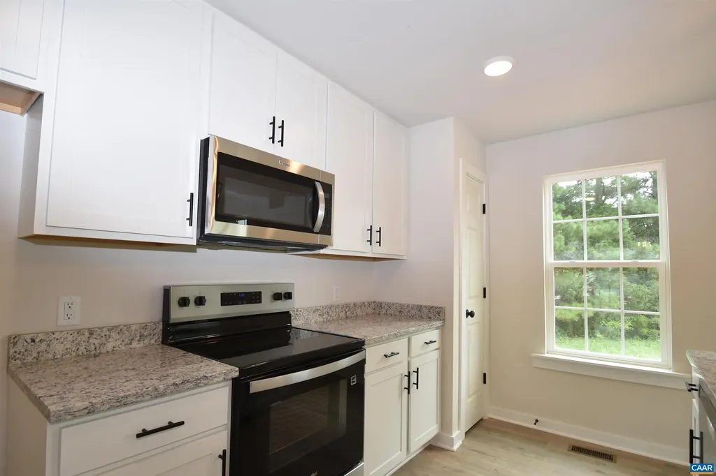 292 Bannister Town Road Louisa VA 23093